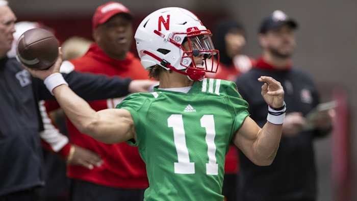 Casey Thompson spring practice 2022.02.28 NebAth 0217